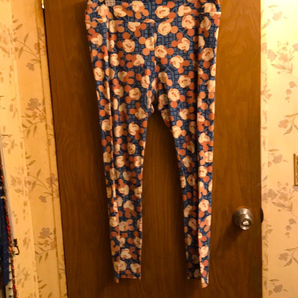 Lularue Disney leggings large
